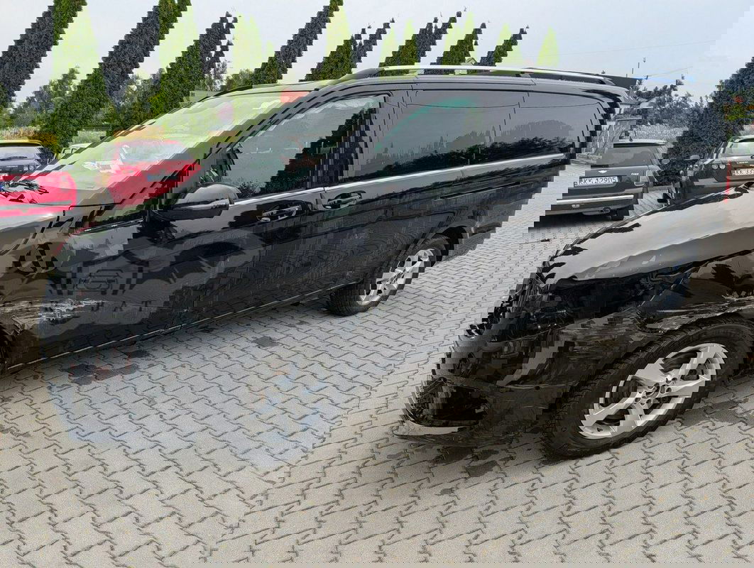 Mercedes-Benz V II 2023