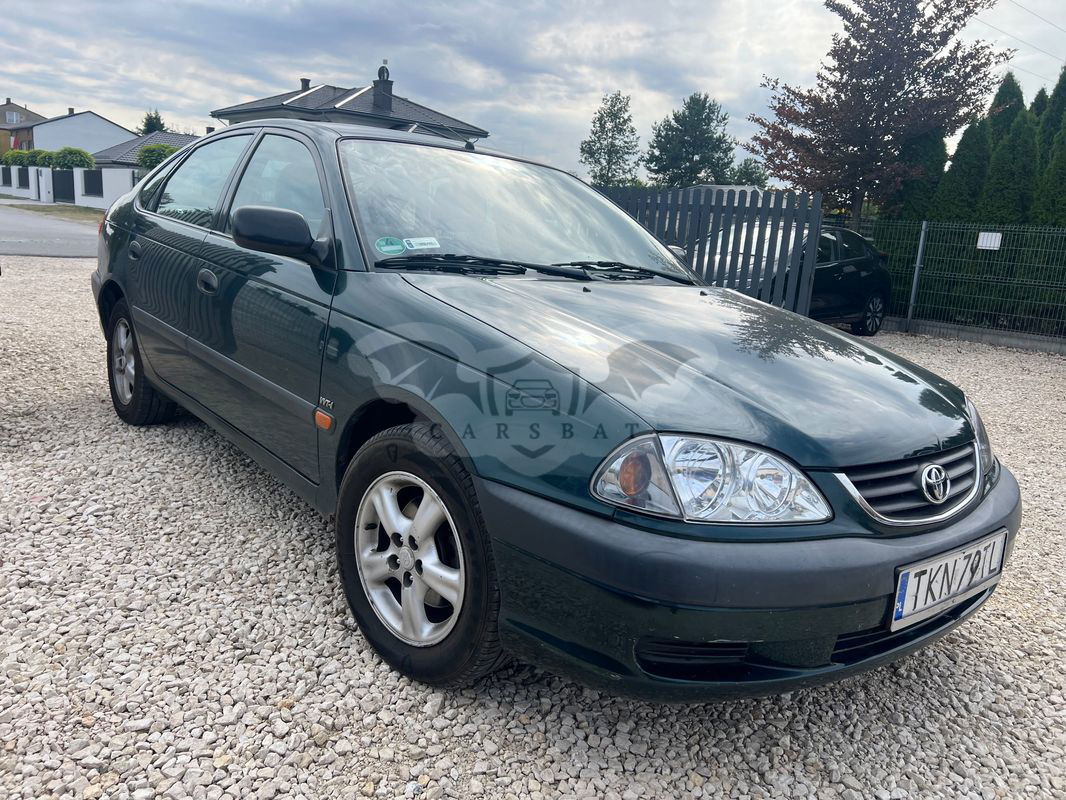 Toyota Avensis I 1.8 VVT-i Sol 2001