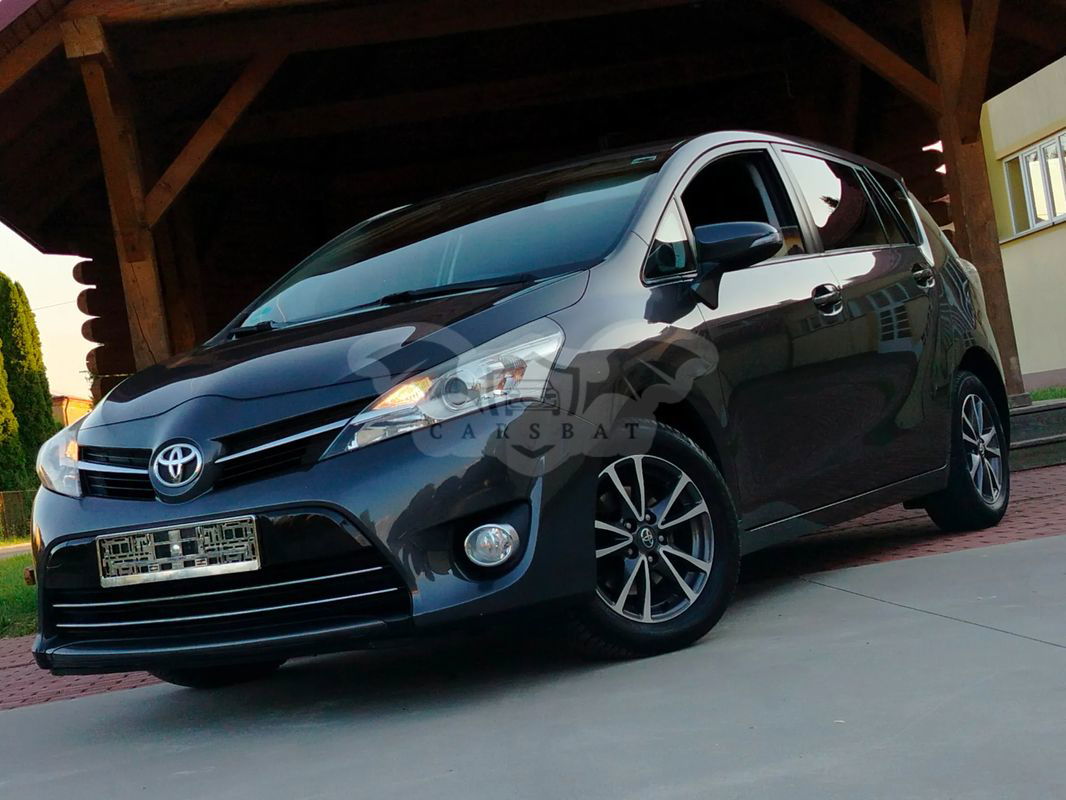 Toyota Verso 1.8 5-Sitzer Executive 2013