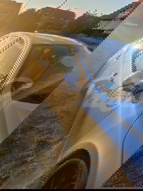 Volvo V40 II D2 Momentum 2013
