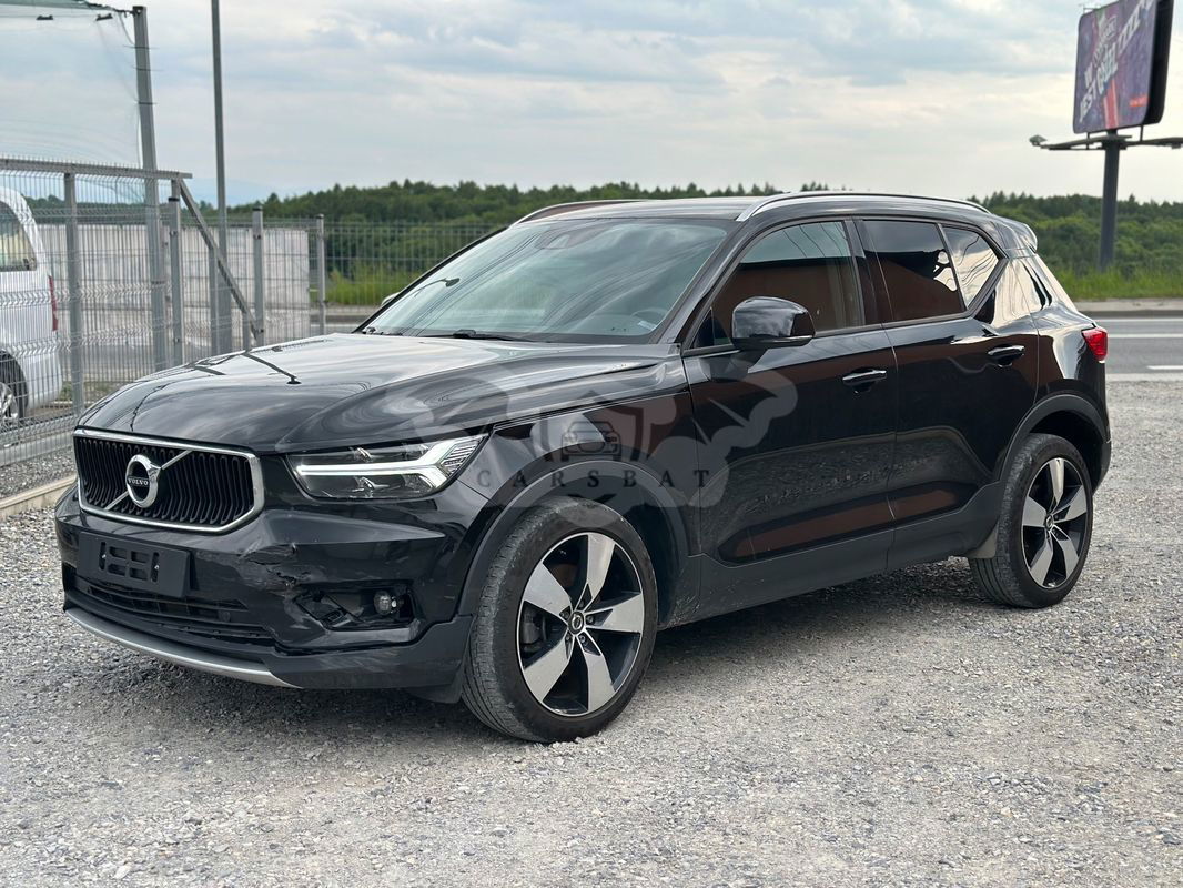 Volvo XC40 T4 AWD Geartronic Momentum Pro 2018