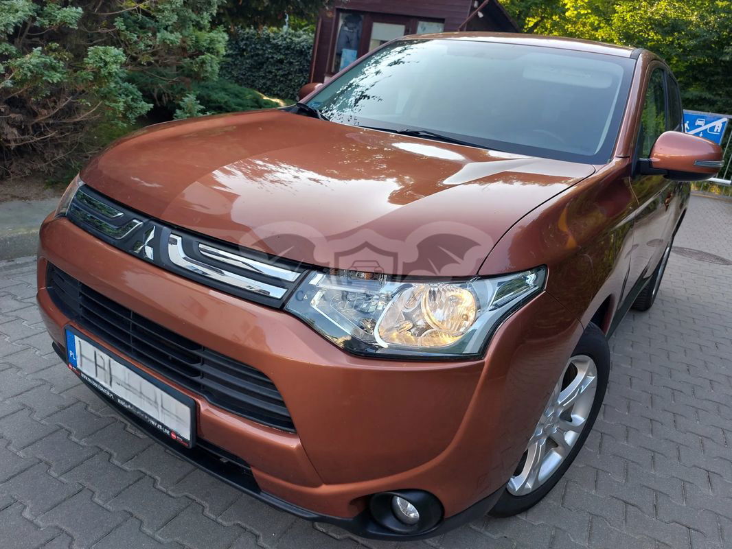 Mitsubishi Outlander III 2014
