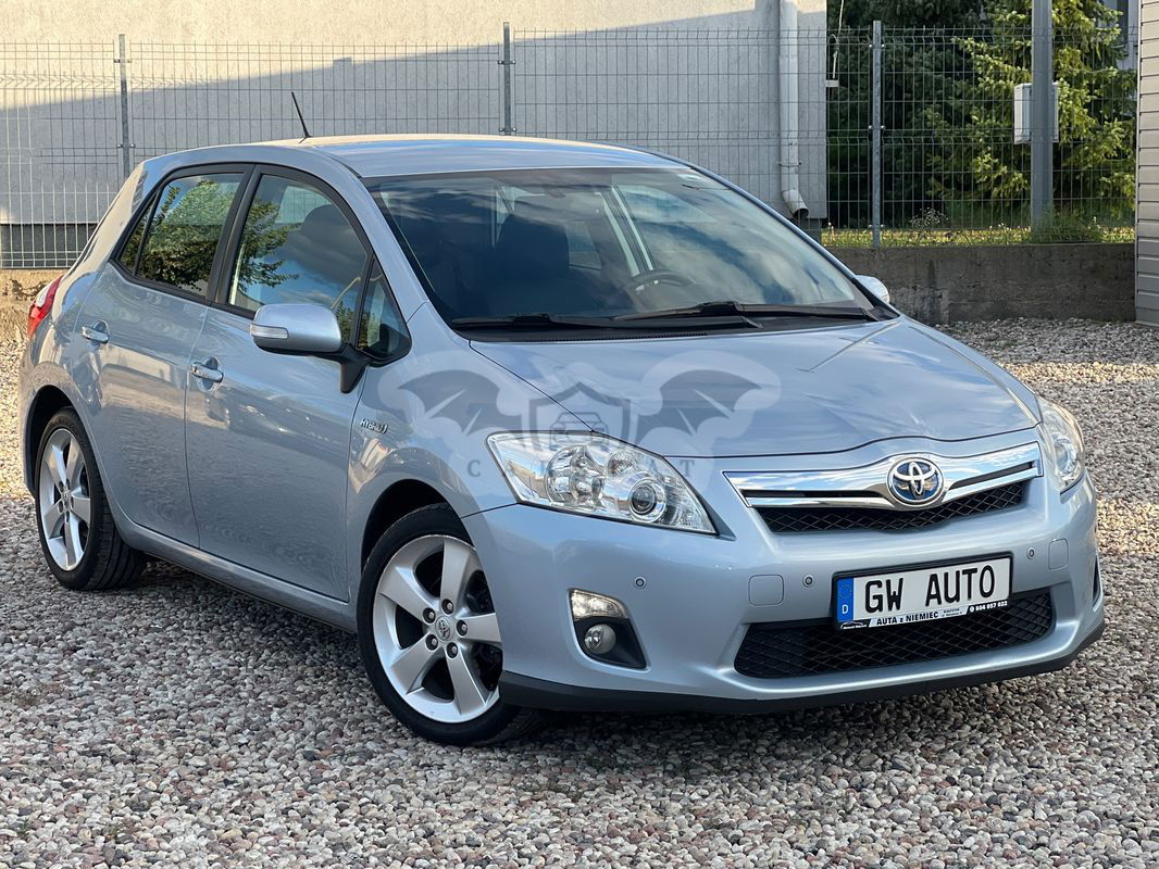 Toyota Auris I 2011
