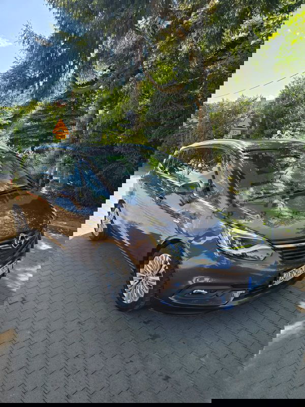 Opel Zafira C 2016