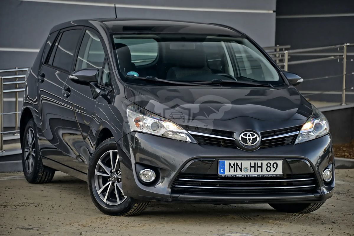 Toyota Verso 2015