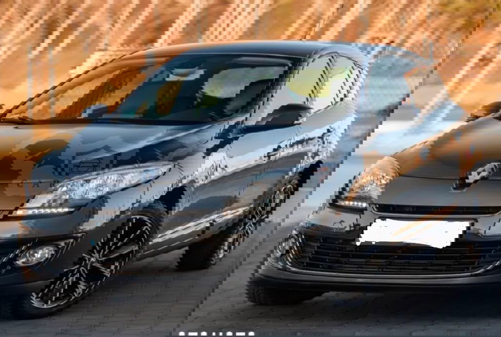 Renault Megane III Grandtour ENERGY TCe 115 Start & Stop Bose Edition 2013
