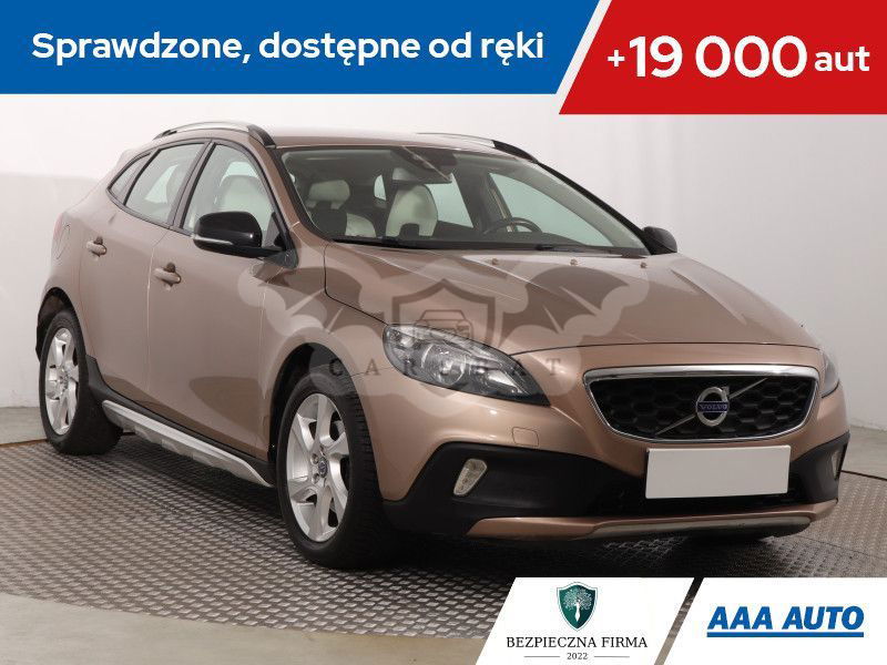Volvo V40 II 2013