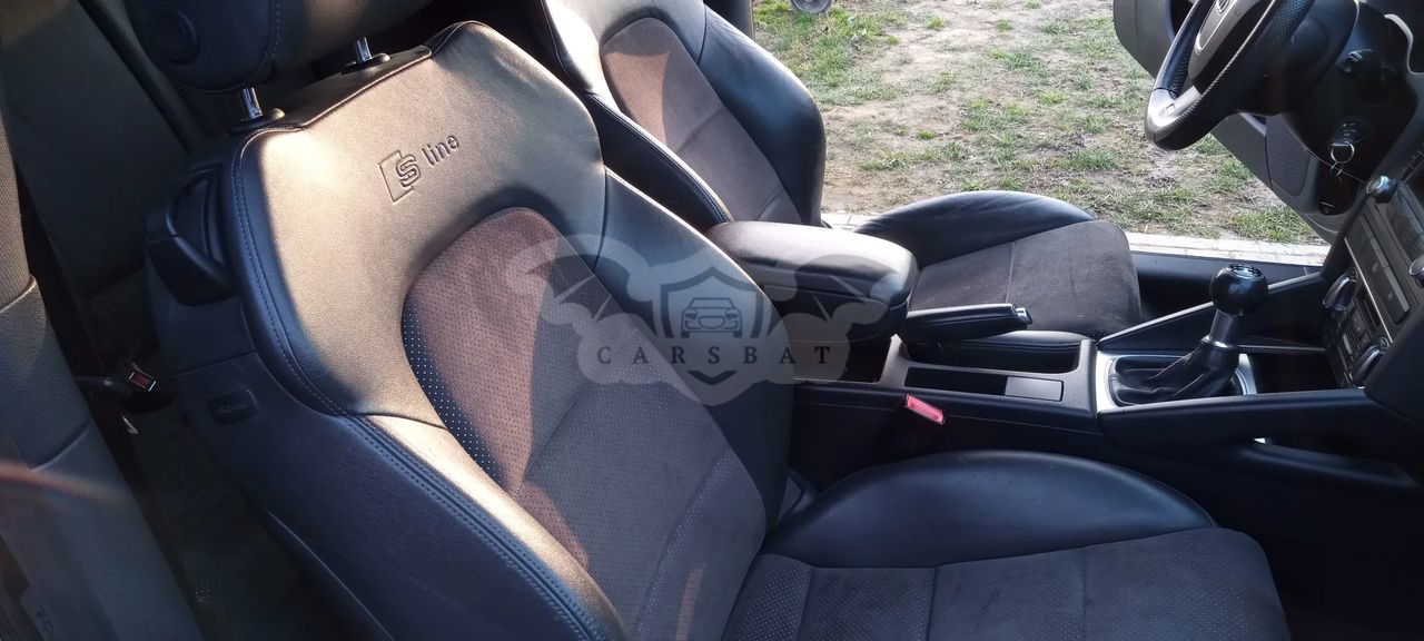 Audi A3 8P 2.0 TDI DPF S line Sportpaket (plus) 2009