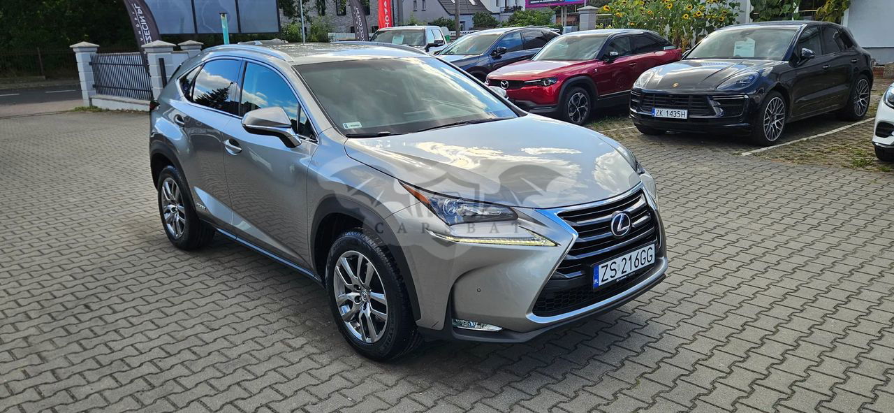 Lexus NX I 300h Prestige AWD 2016