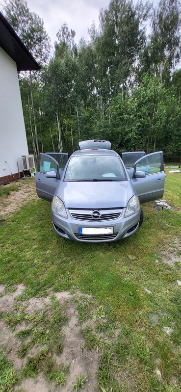 Opel Zafira B 1.8 Cosmo EU5 2010