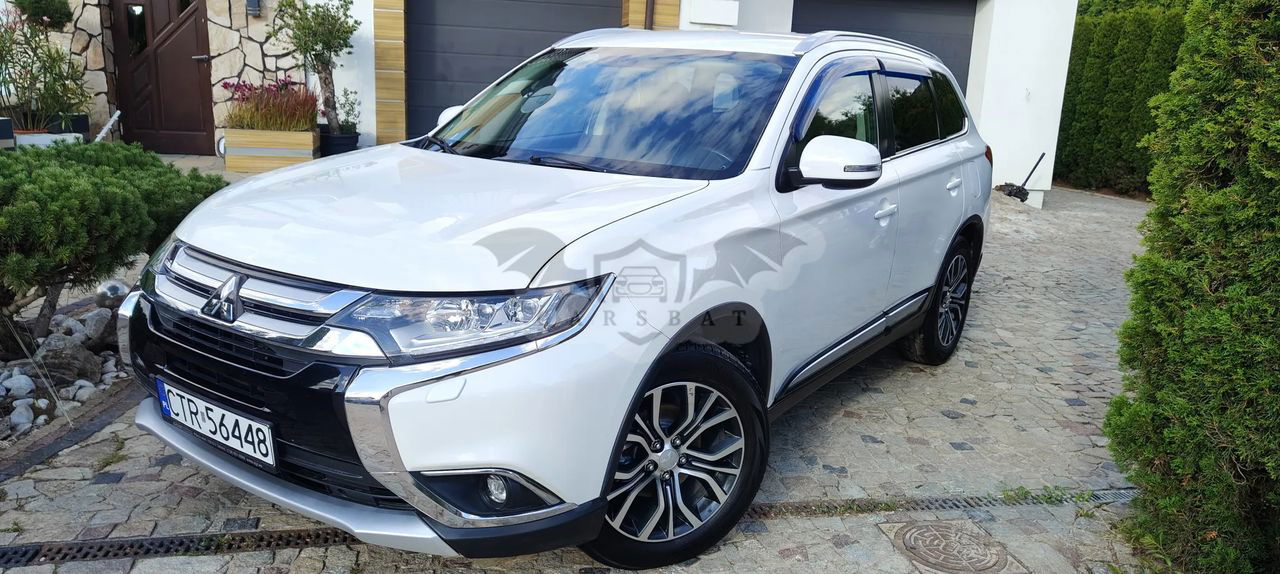 Mitsubishi Outlander III 2.0 4WD Invite 2017