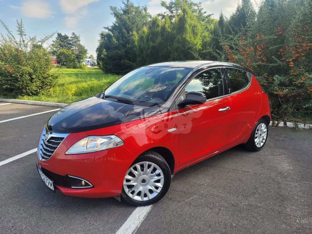 Lancia Ypsilon 1.2 8V Black&Red S&S 2012