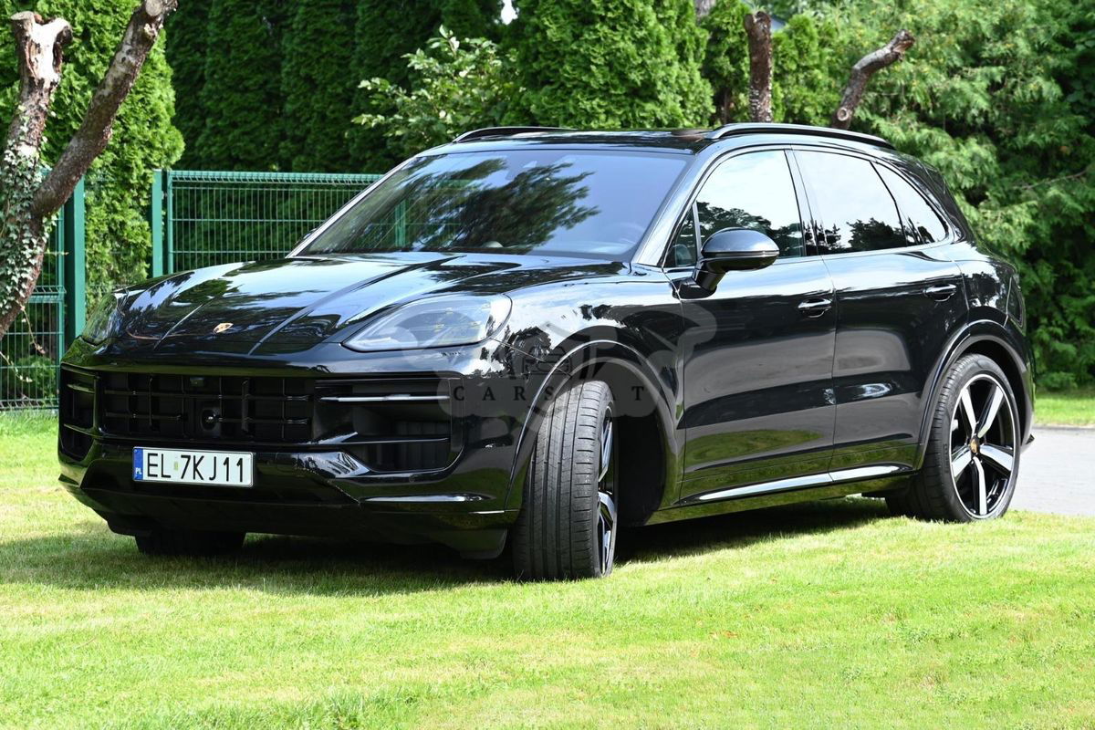 Porsche Cayenne III GTS 2024