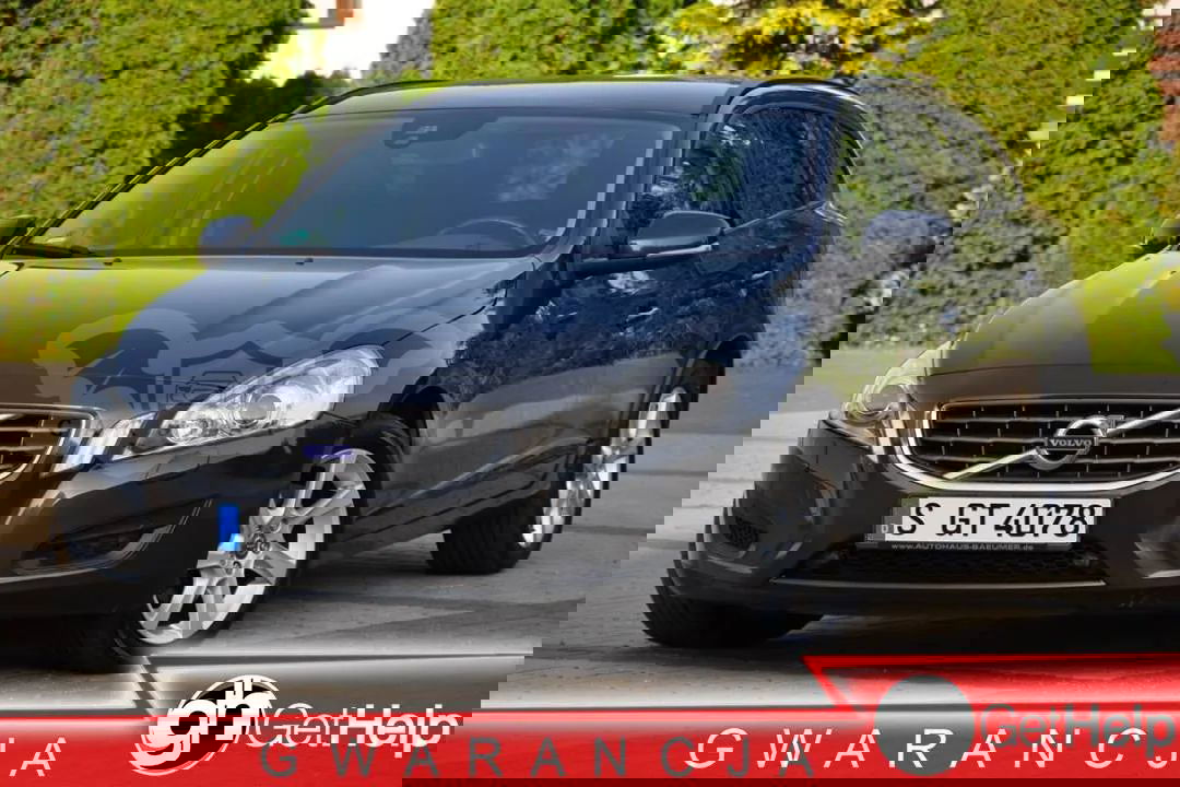 Volvo V60 I D3 Momentum 2013
