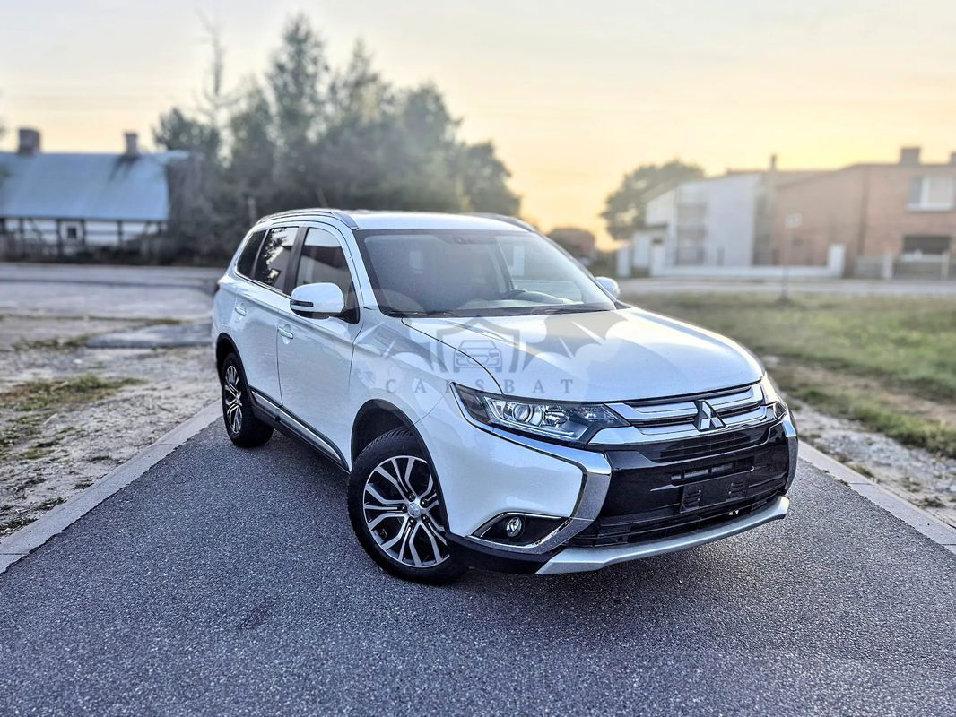 Mitsubishi Outlander III 2.2 DI-D 4WD Automatik Edition+ 2016
