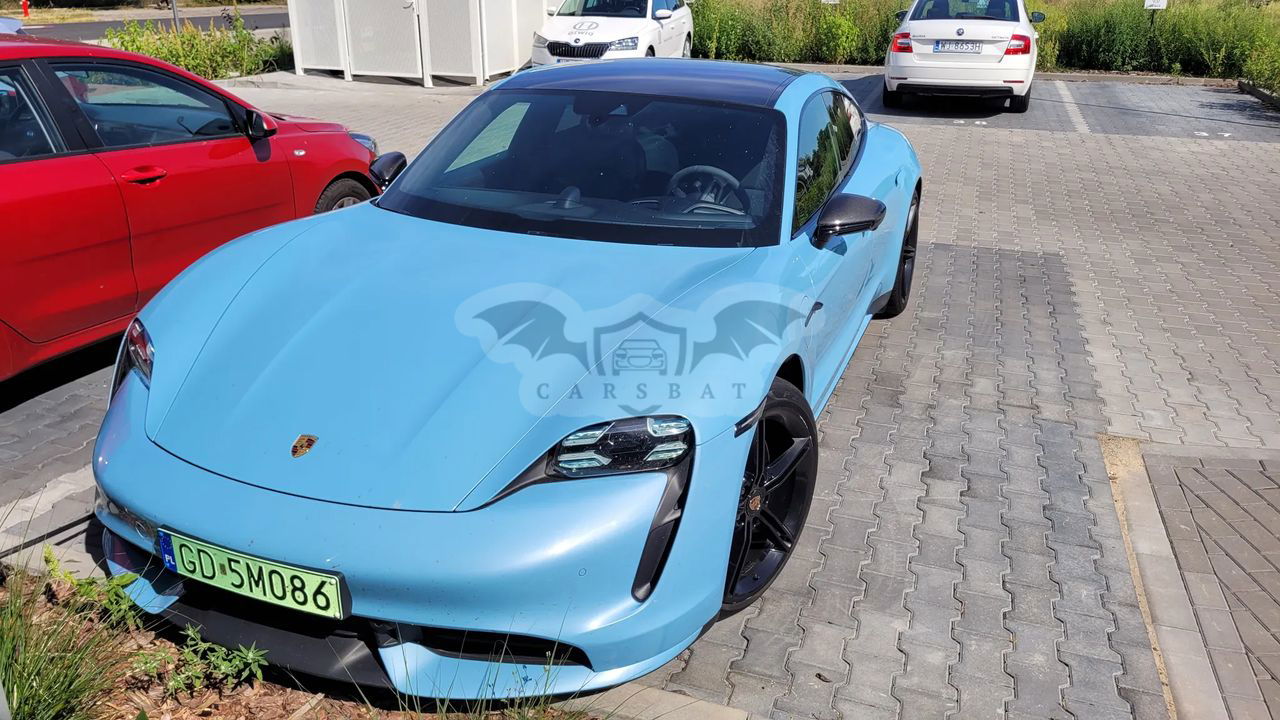Porsche Taycan Turbo 2021