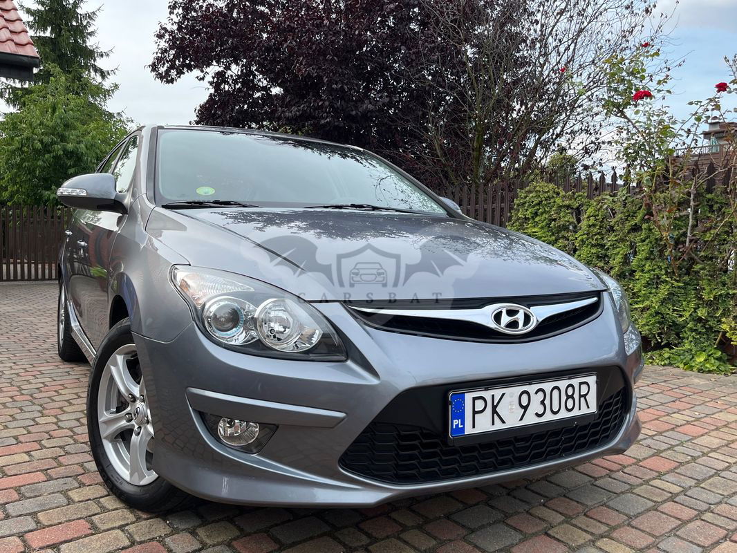 Hyundai i30 I i30cw 1.6 CRDi Automatik Comfort 2011