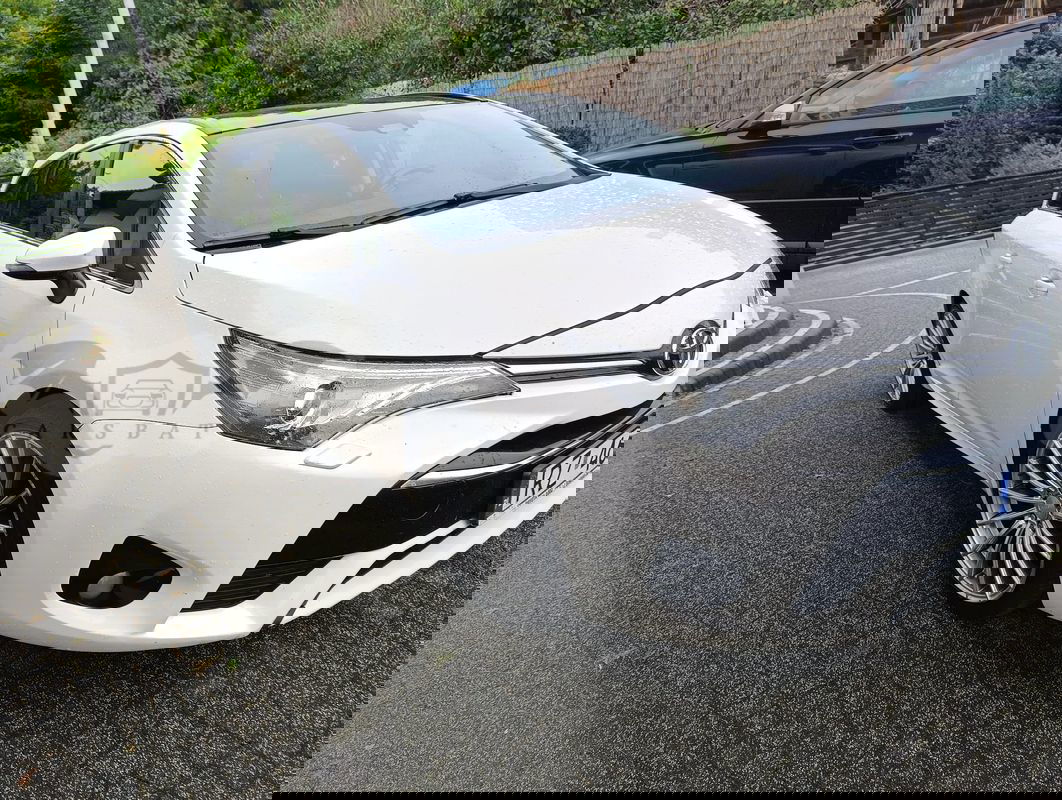 Toyota Avensis III 2.0 D-4D Prestige 2015