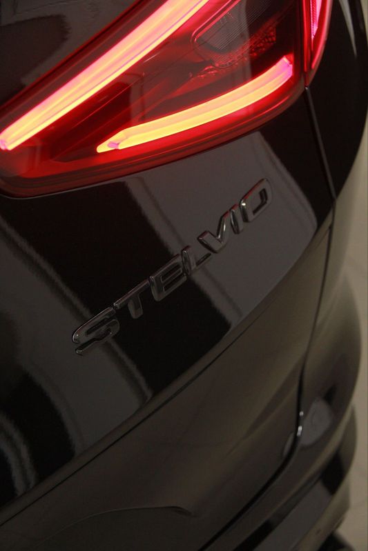 Alfa Romeo Stelvio 2.0 Turbo Veloce Q4 2021