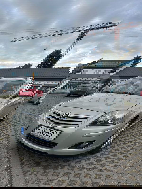 Toyota Avensis II 2.0 D-4D Sol 2007