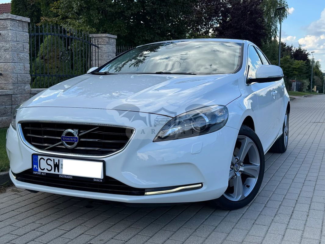 Volvo V40 II T3 Summum 2012