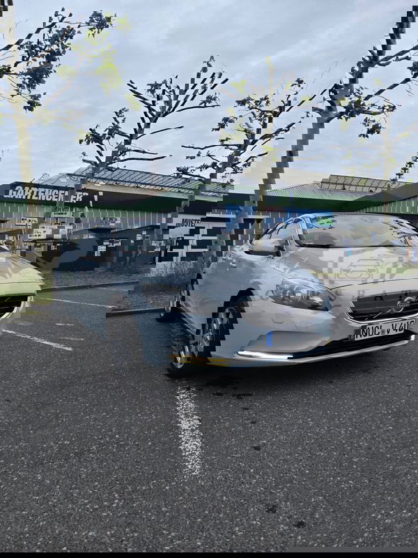 Volvo V40 II T3 Momentum 2012