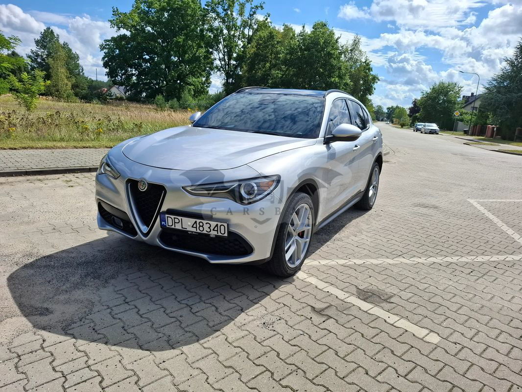 Alfa Romeo Stelvio 2017
