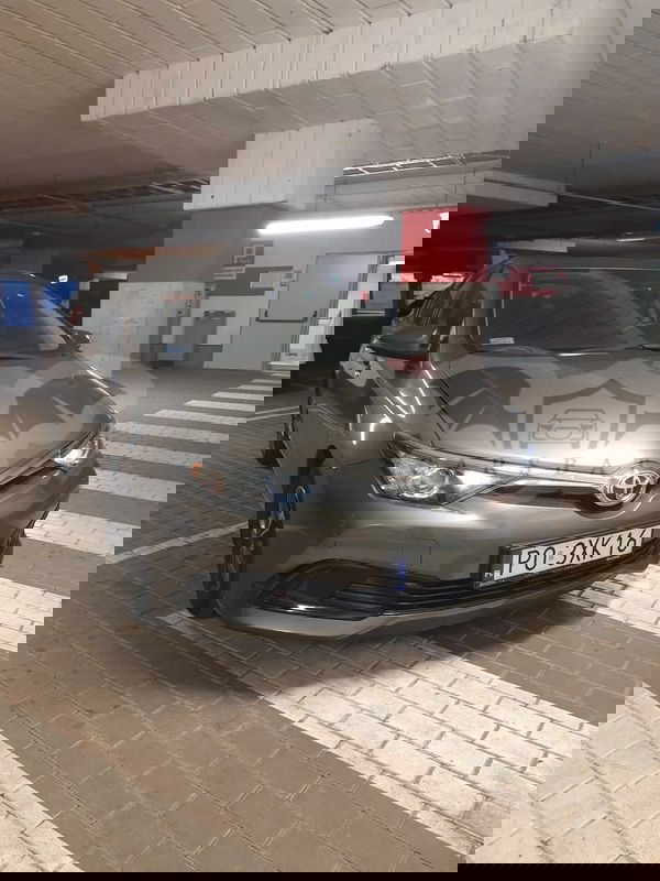 Toyota Auris II 1.33 VVT-i Active 2017