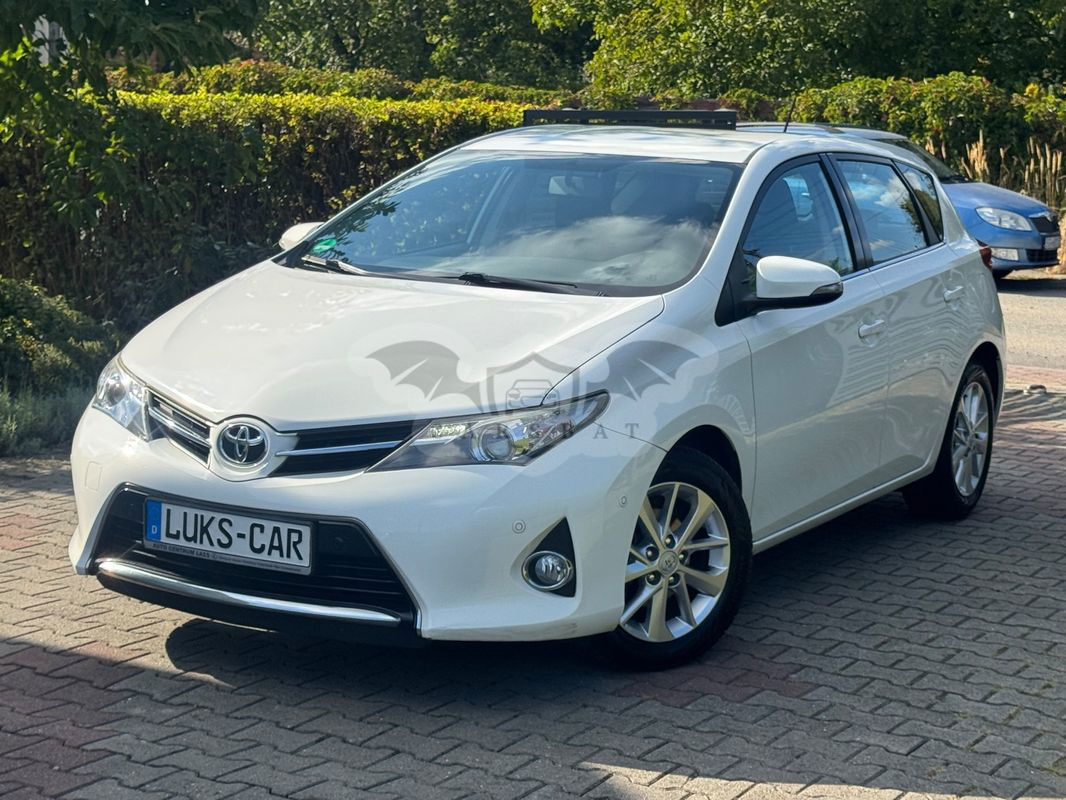Toyota Auris II 1.6 Prestige 2013