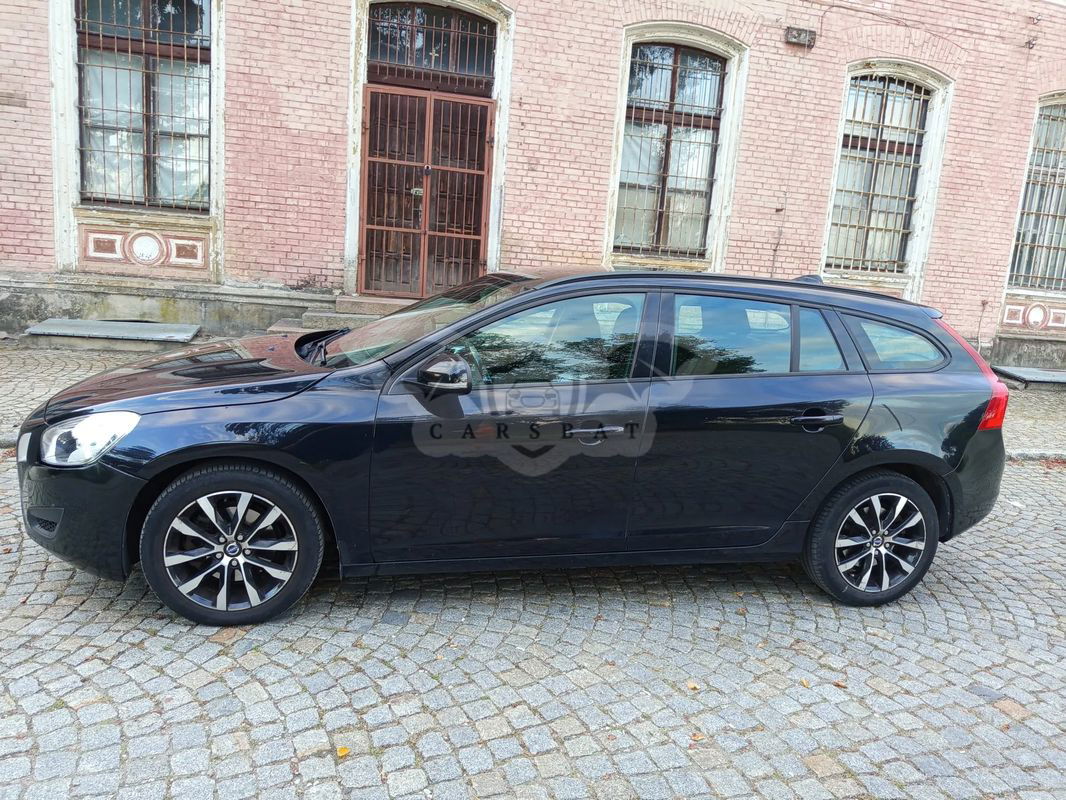 Volvo V60 I D2 2013