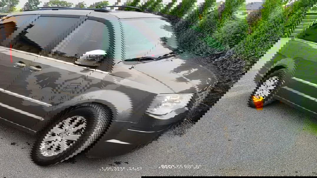 Chrysler Town & Country V 4.0 Limited 2010