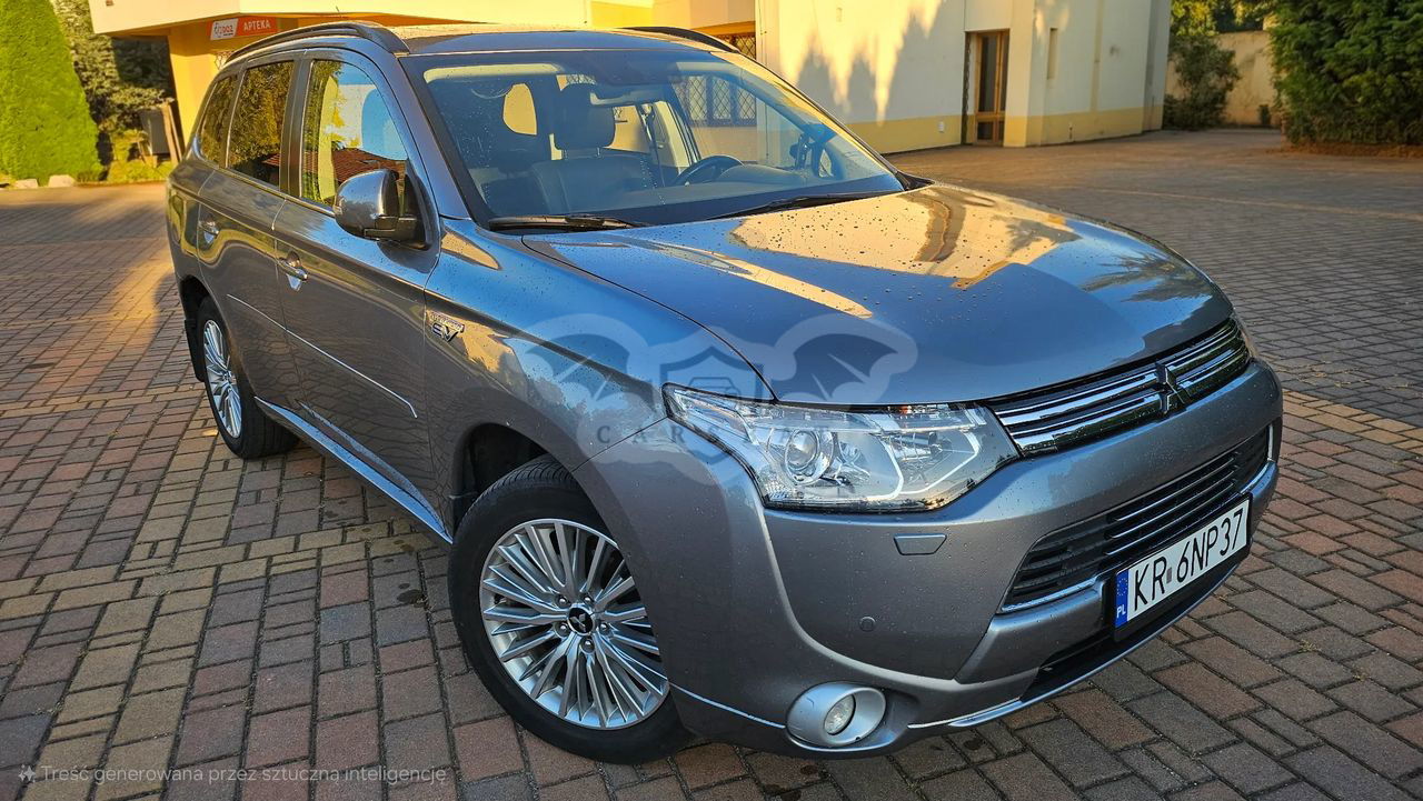 Mitsubishi Outlander III PHEV Instyle NAVI + 2014