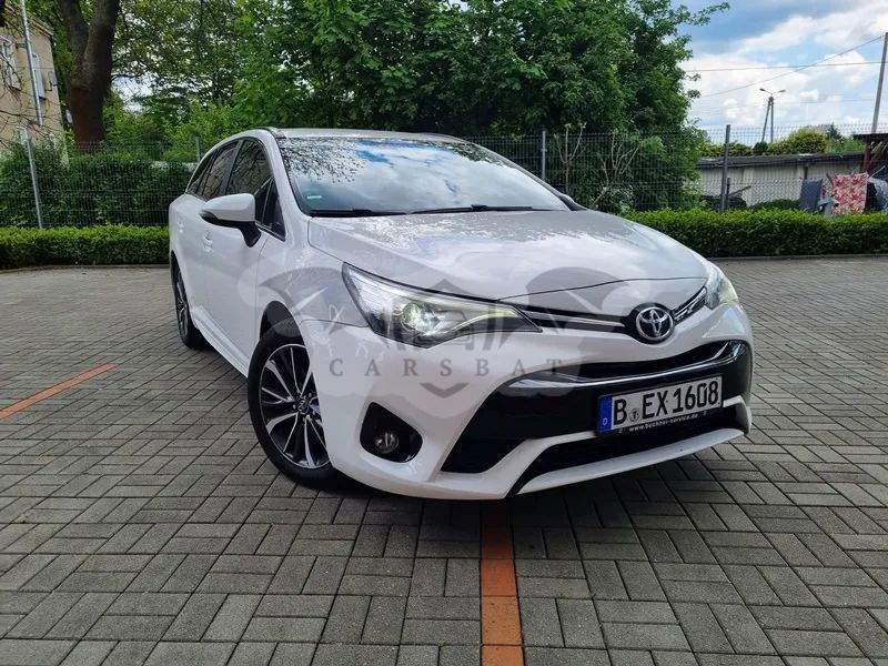 Toyota Avensis III Touring Sports 2.0 D-4D Executive 2015