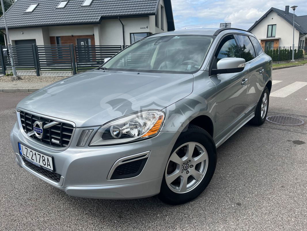 Volvo XC60 I 2.4D AWD RDesign 2011