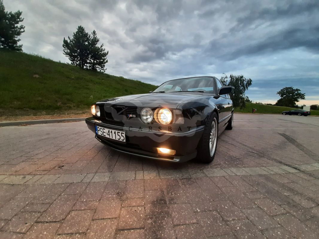 BMW M5 Standard 1991