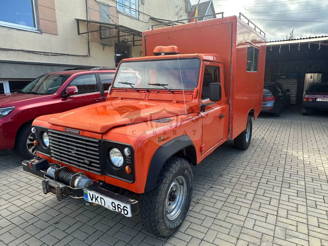 Land Rover Defender 2003