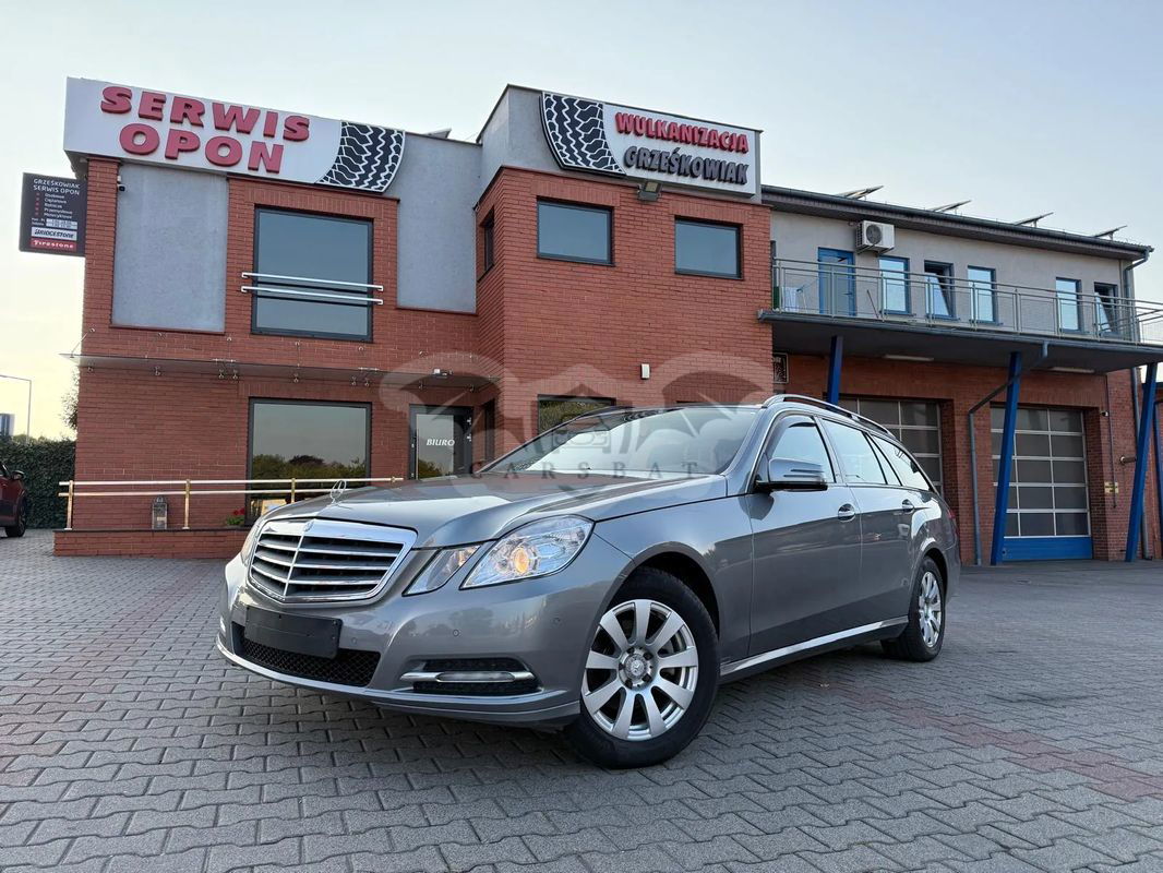 Mercedes-Benz E W212/W207 2011