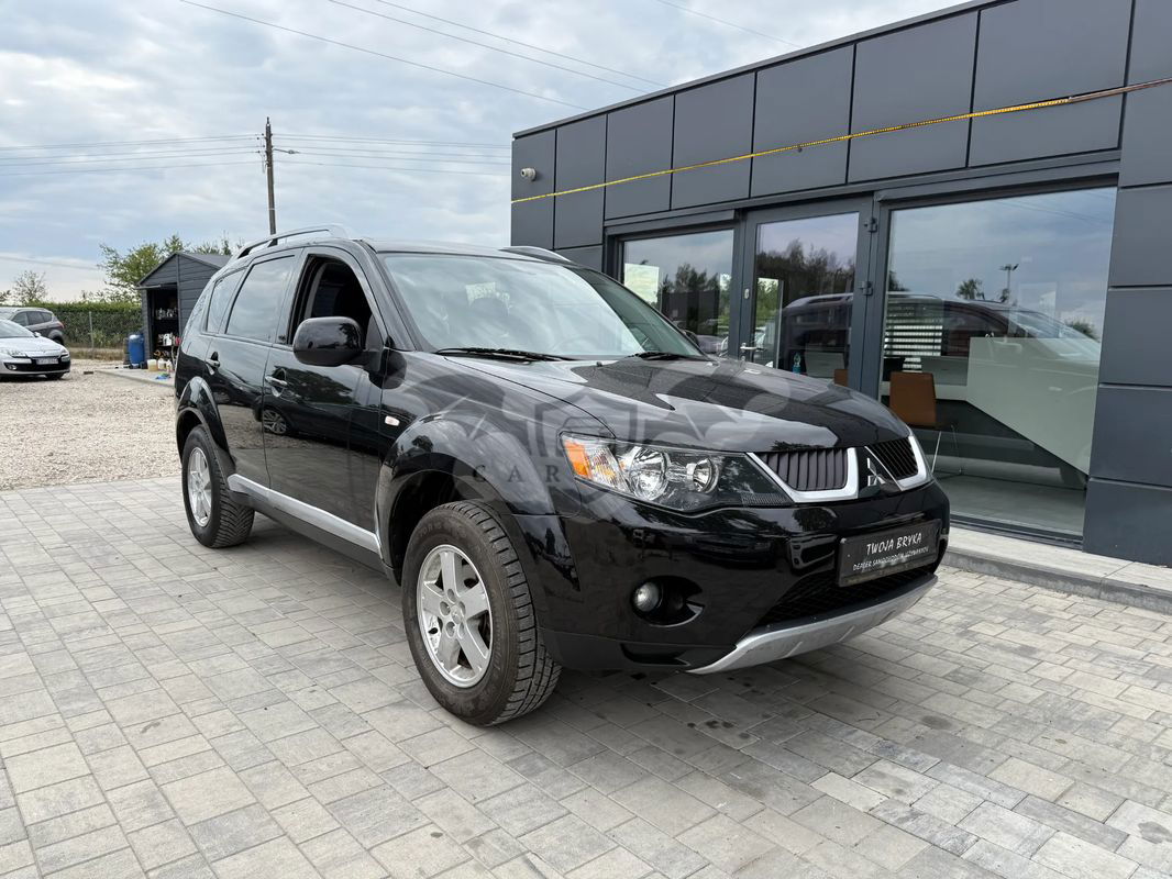 Mitsubishi Outlander II 2.4 Intense + 2009