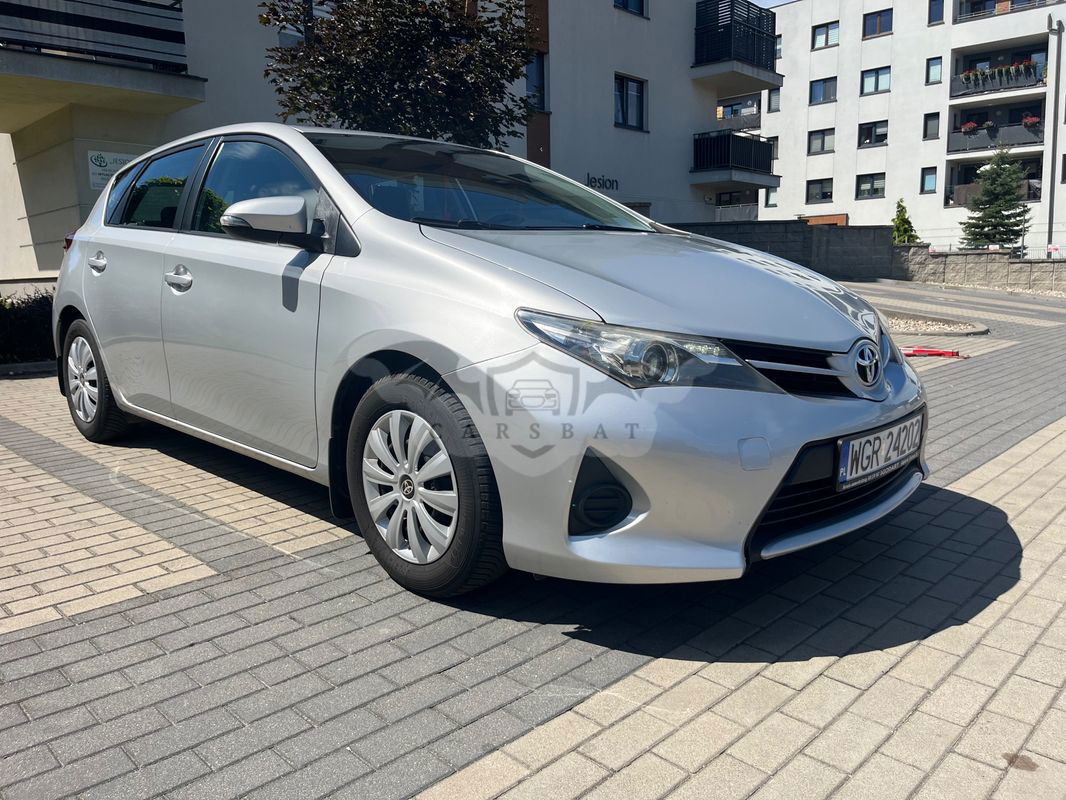 Toyota Auris II 1.33 VVT-i Active 2013