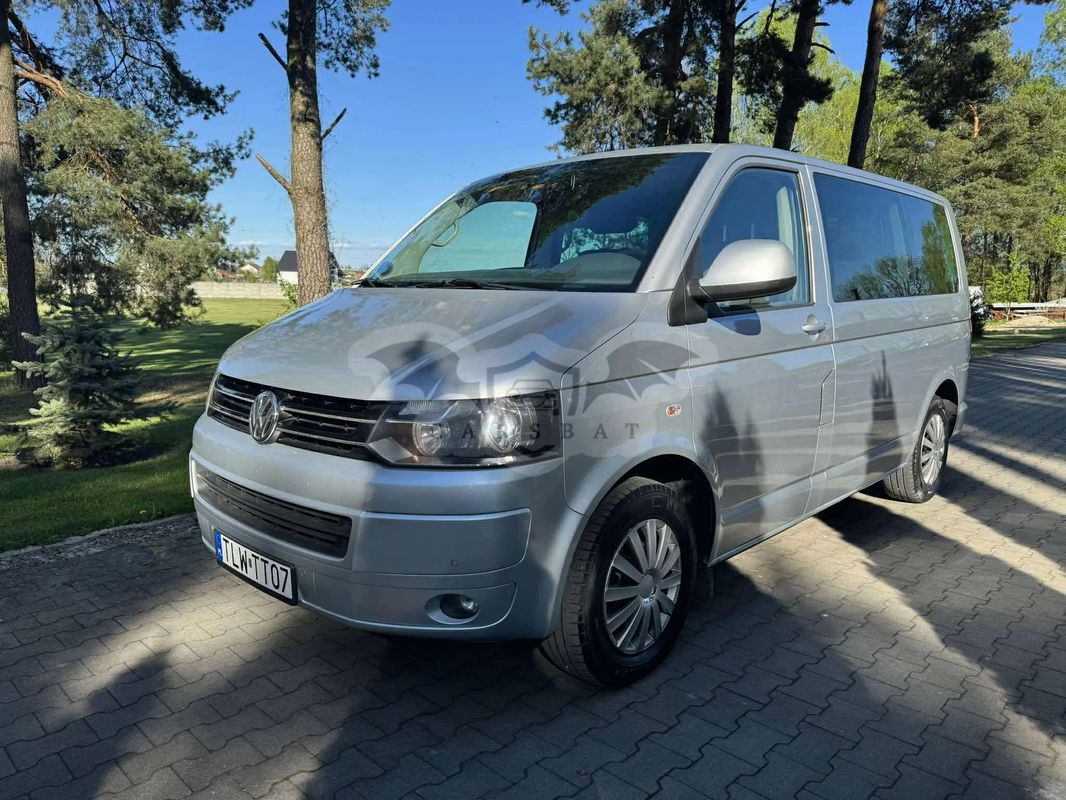 Volkswagen Transporter T5 T5 TDI L1H1 2010