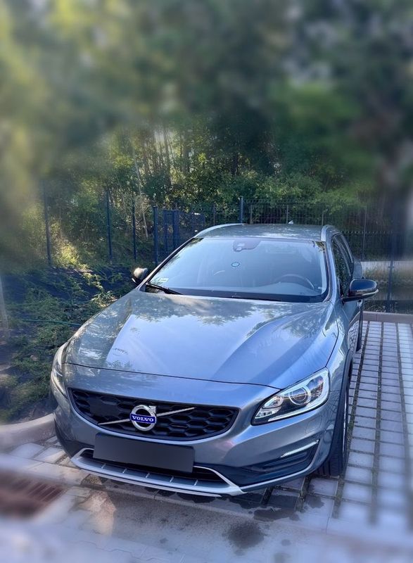 Volvo V60 II D4 AWD Drive-E Momentum 2018