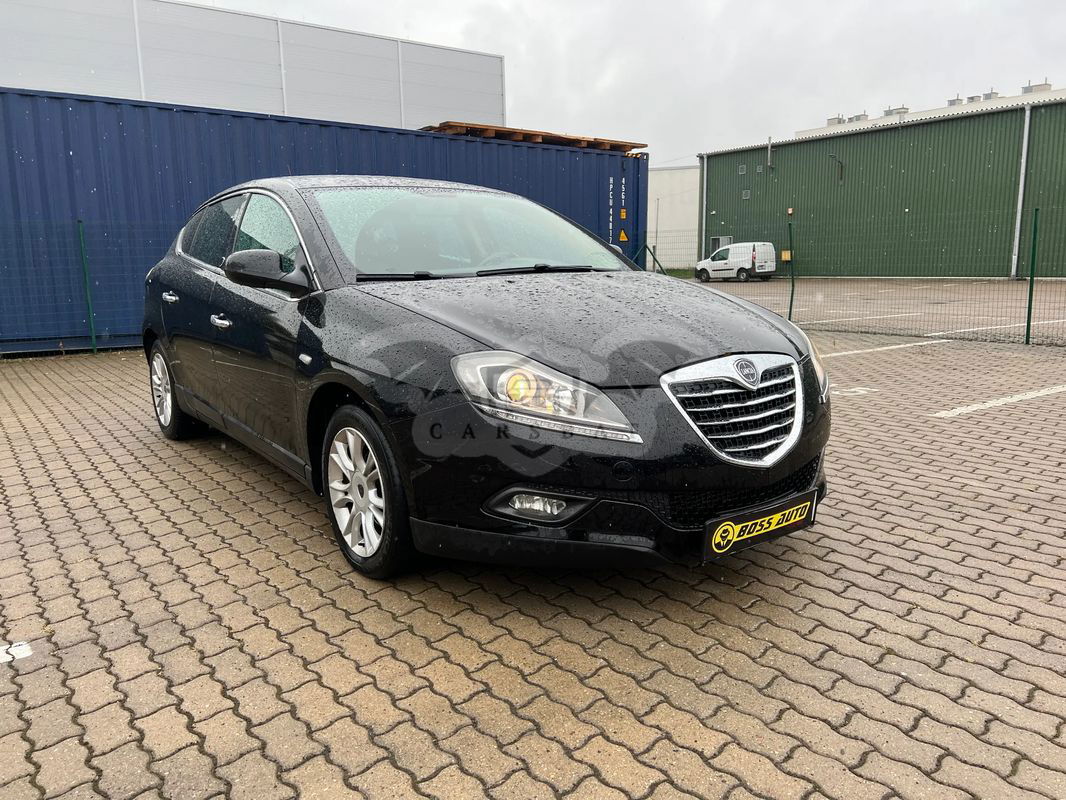 Lancia Delta 2012
