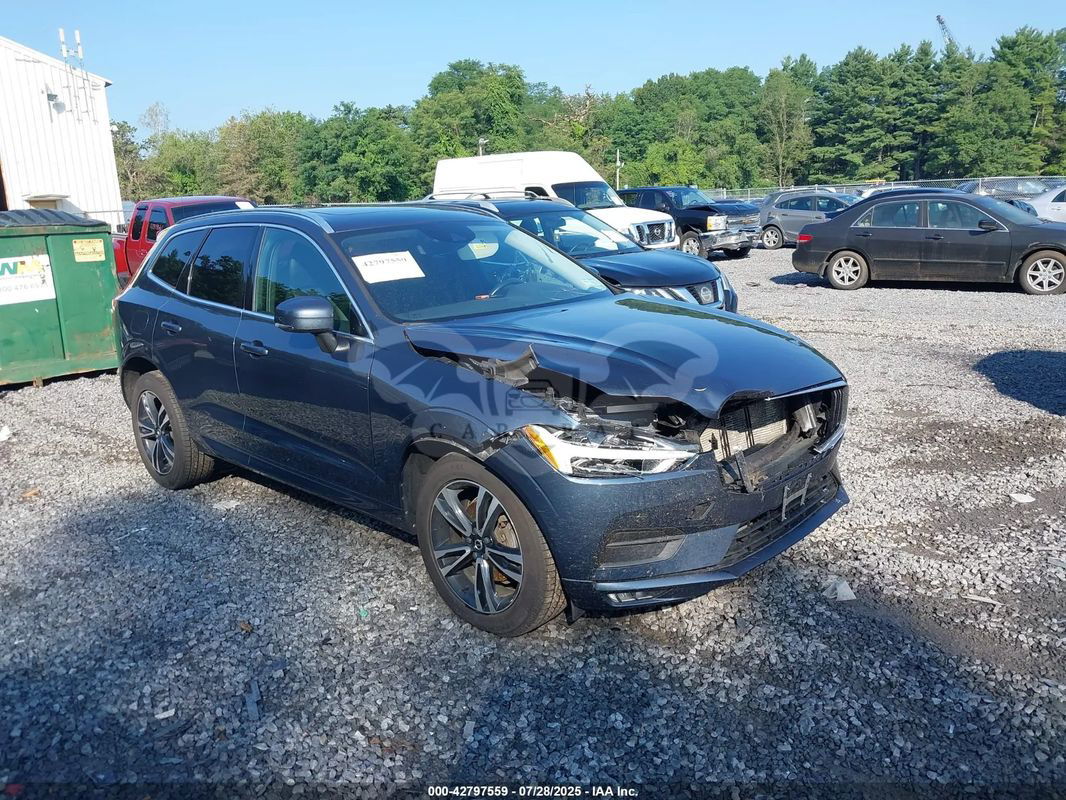 Volvo XC60 II T5 AWD Momentum 2021