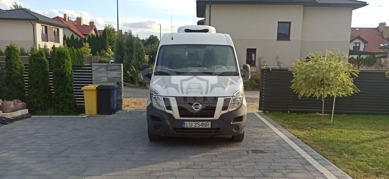 Nissan NV400 2015