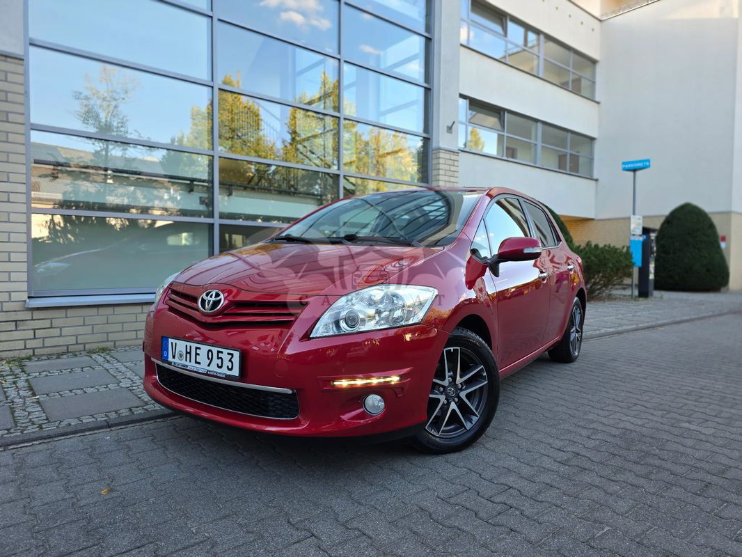 Toyota Auris I 1.6 Prestige 2011