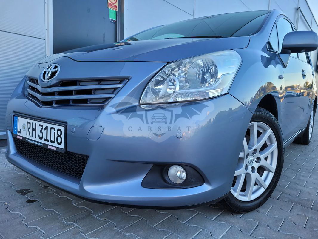 Toyota Verso 1.8 5-Sitzer Executive 2013