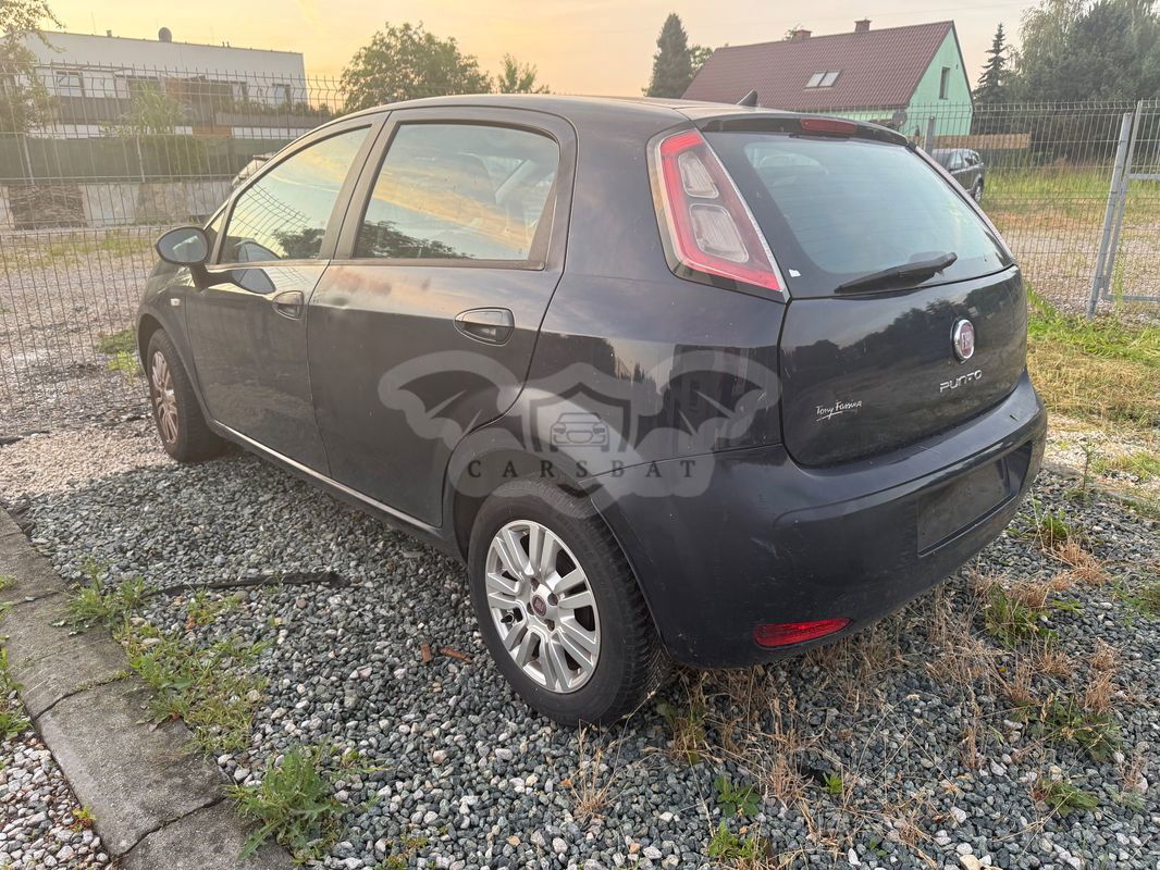 Fiat Punto 1.4 8V Dynamic 2012