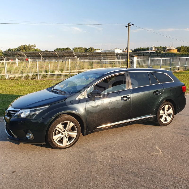 Toyota Avensis III 2.0 D-4D Premium 2015