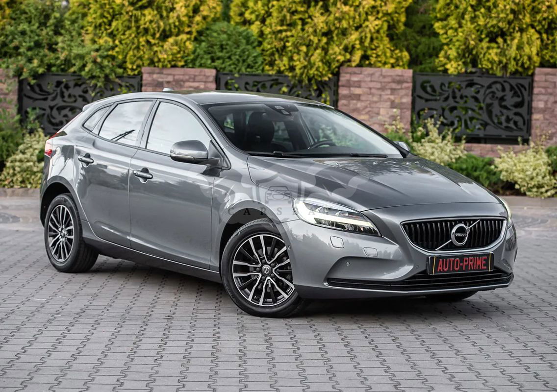 Volvo V40 II 2016