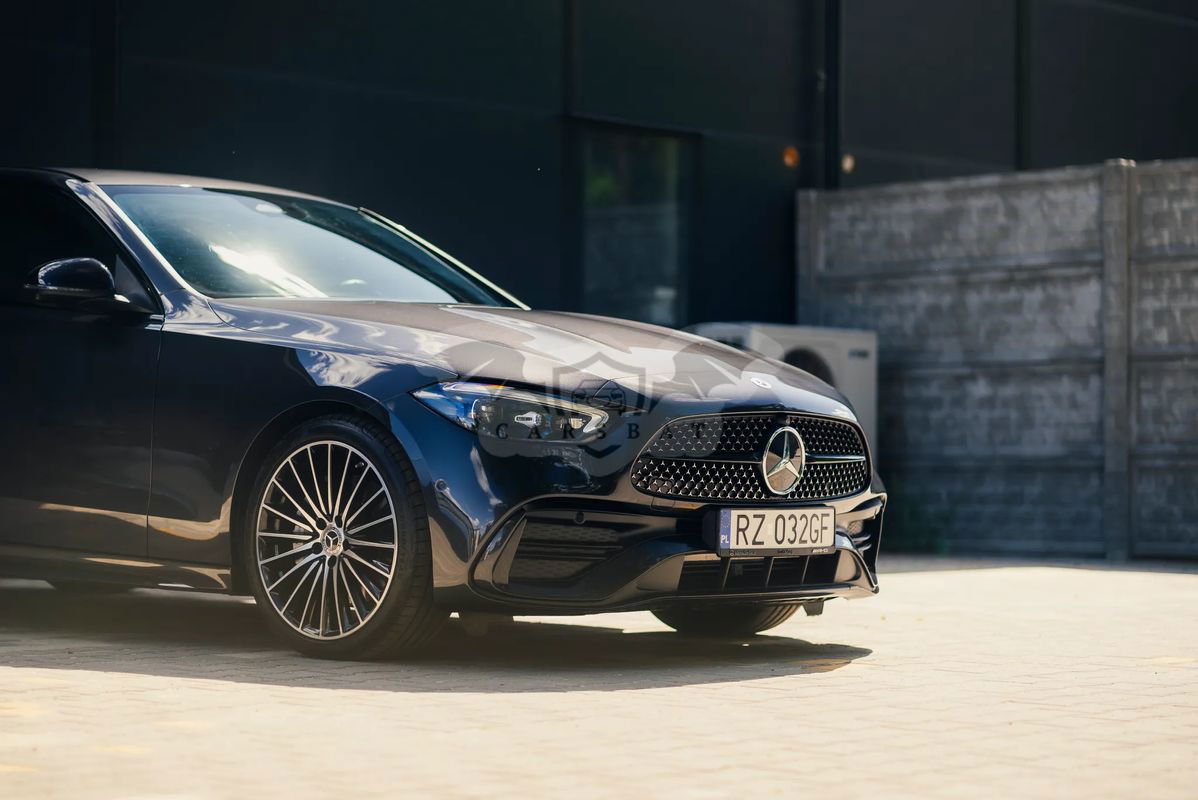 Mercedes-Benz C W206 300 4MATIC 9G-TRONIC 2024